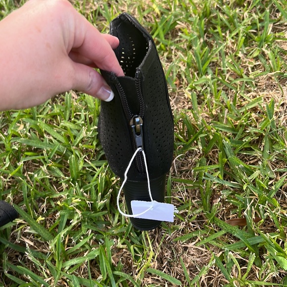 American Eagle Peep Toe Booties - Picture 4 of 5